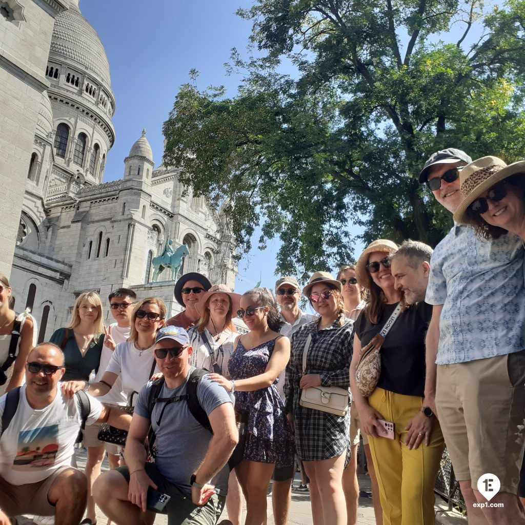 Group photo Montmartre Walking Tour on 16 July 2022 with Monika