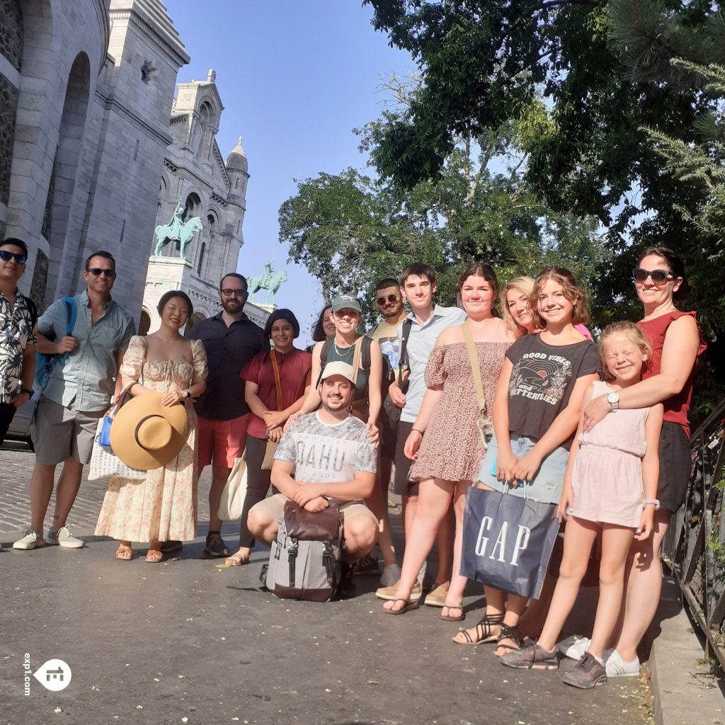 Group photo Montmartre Walking Tour on 18 July 2022 with Monika