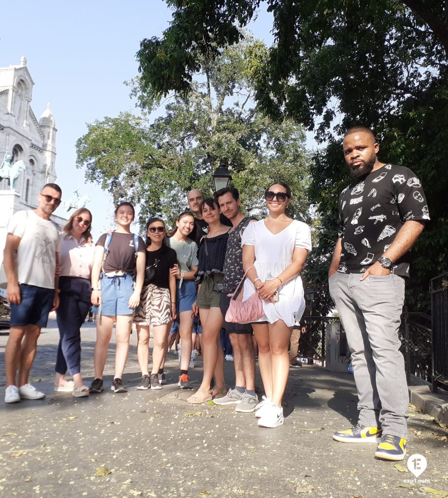 Group photo Montmartre Walking Tour on 19 July 2022 with Monika