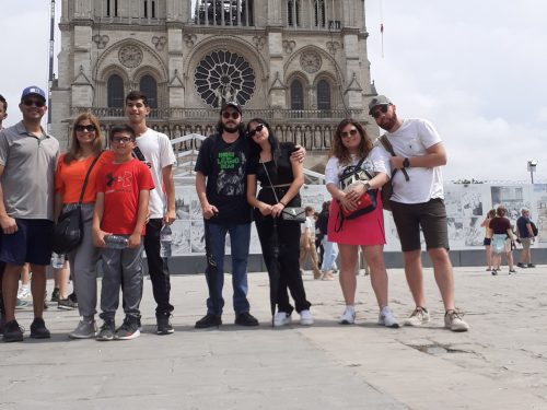 20Jul-Notre-Dame-Outdoor-Walking-Tour-With-Crypt-Monika-Pawelczyk1.jpg