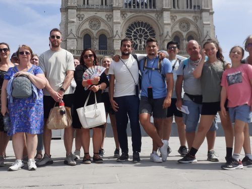 23Jul-Notre-Dame-Outdoor-Walking-Tour-With-Crypt-Monika-Pawelczyk1.jpg