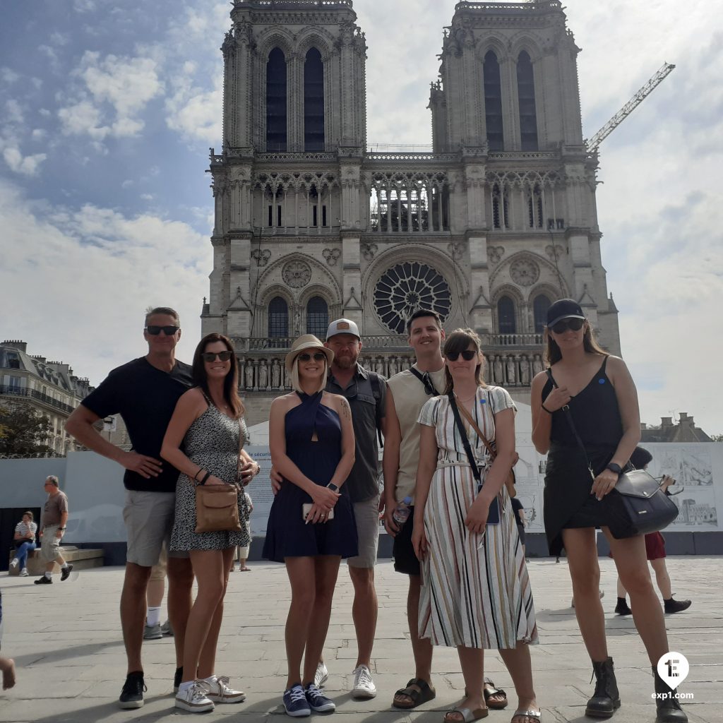 Group photo Notre Dame Outdoor Walking Tour With Crypt on 1 September 2022 with Monika