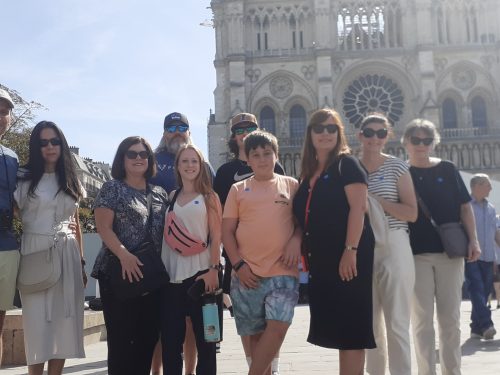 04Sep-Notre-Dame-Outdoor-Walking-Tour-With-Crypt-Monika-Pawelczyk1.jpg