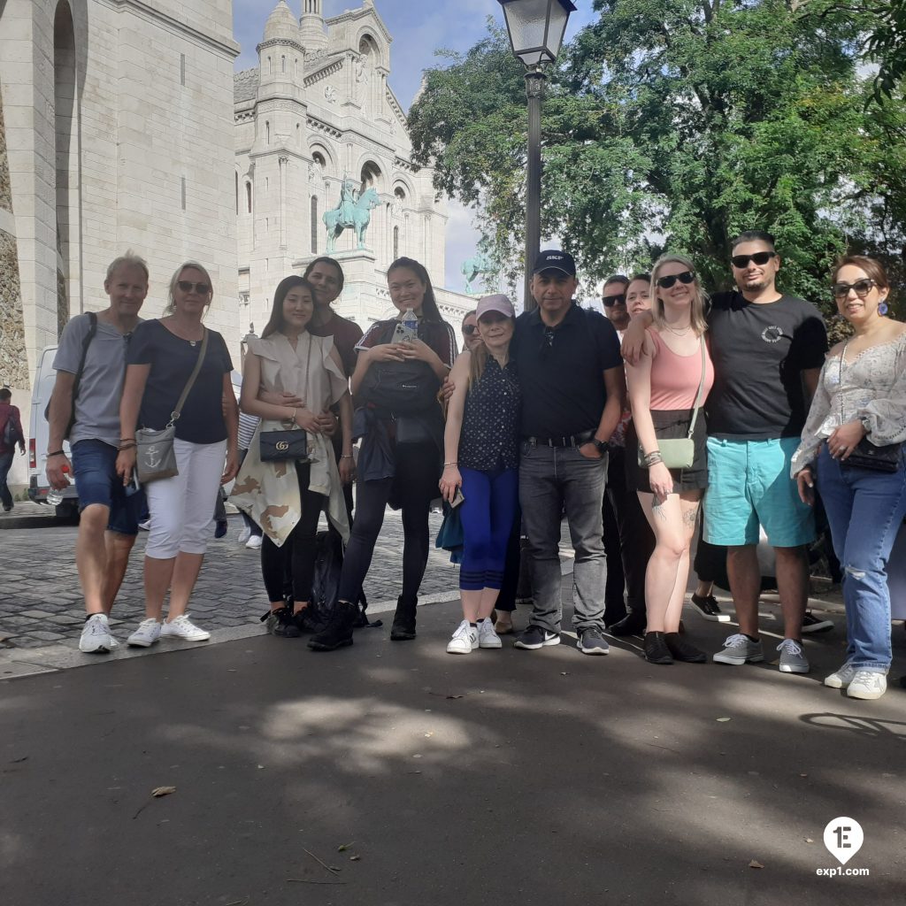 Group photo Montmartre Walking Tour on 14 September 2022 with Monika