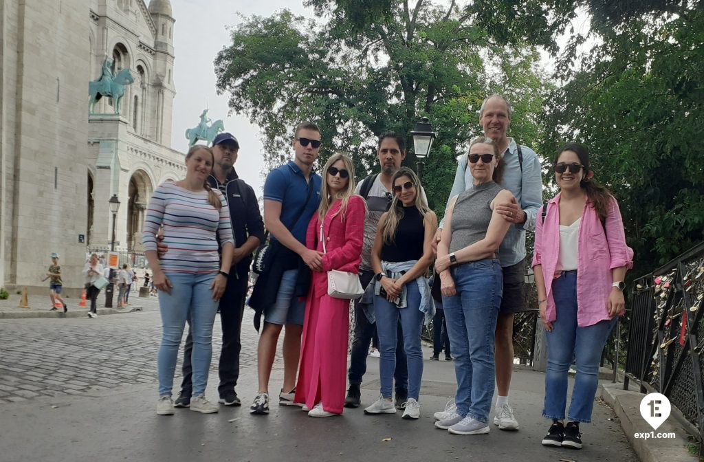 Group photo Montmartre Walking Tour on 15 September 2022 with Monika