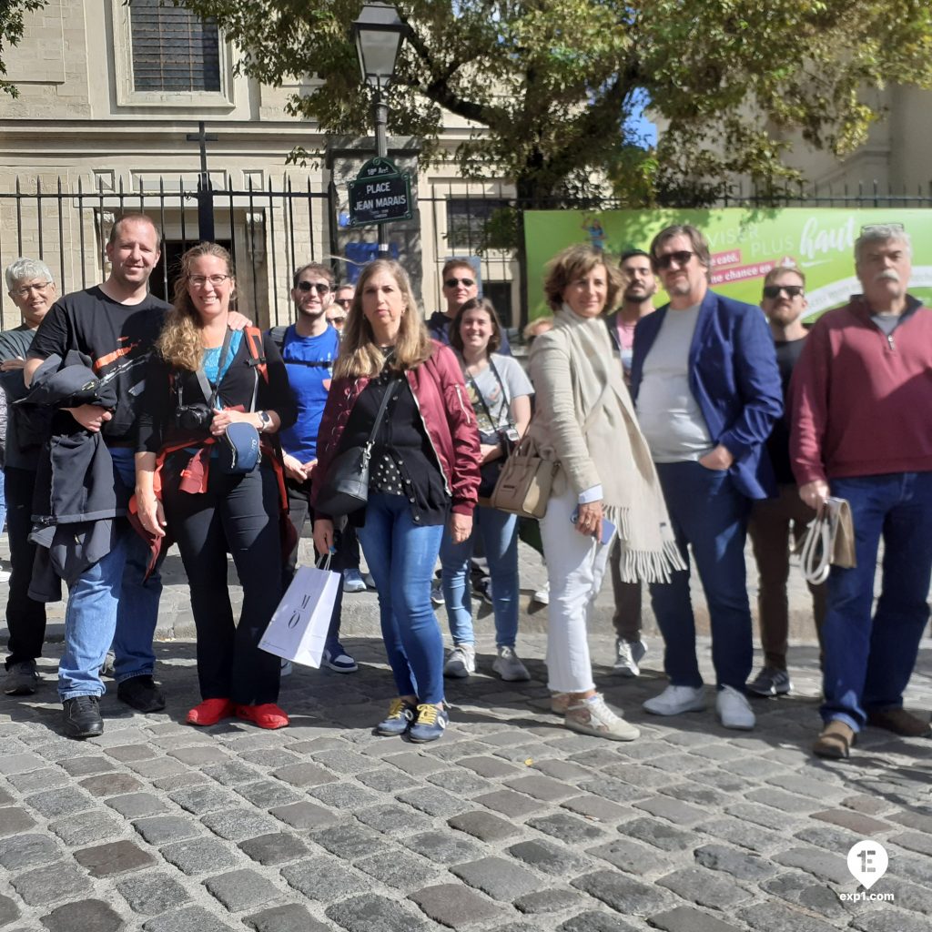 Group photo Montmartre Walking Tour on 17 September 2022 with Monika