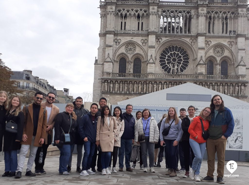 Group photo Notre Dame Outdoor Walking Tour With Crypt on 27 September 2022 with Monika