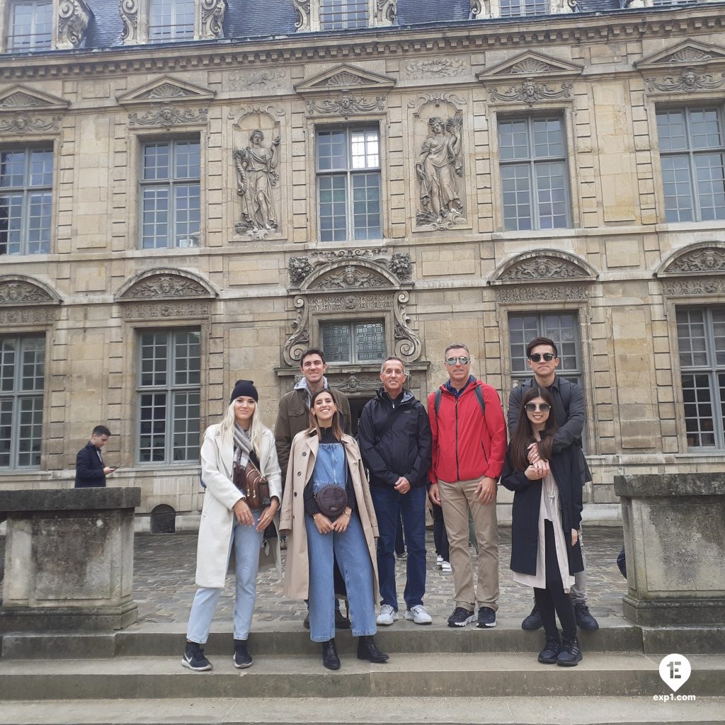 Group photo Le Marais Walking Tour on 15 October 2022 with Monika