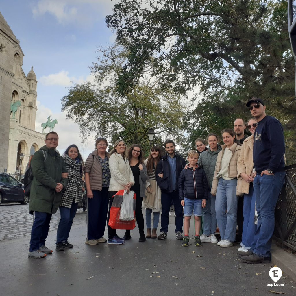 Group photo Montmartre Walking Tour on 2 November 2022 with Monika