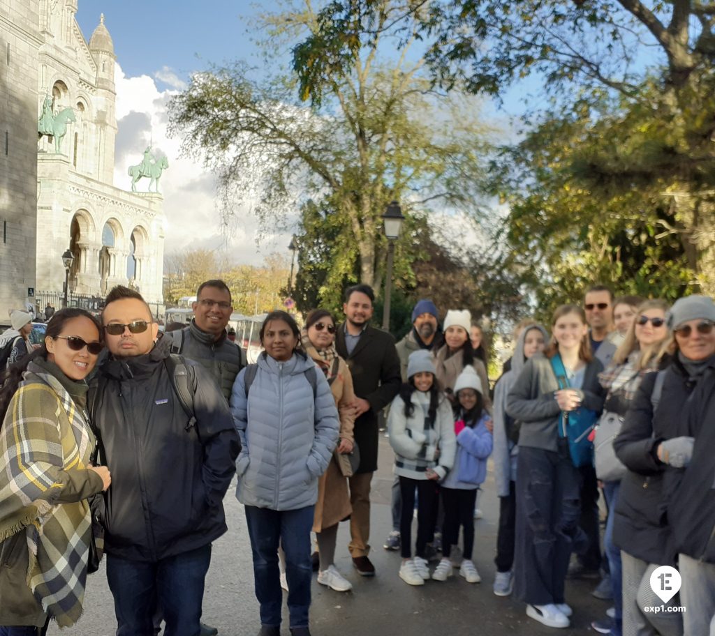 Group photo Montmartre Walking Tour on 18 November 2022 with Monika