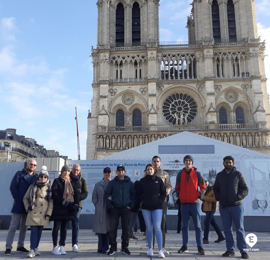 Group photo Notre Dame Outdoor Walking Tour With Crypt on 19 November 2022 with Monika