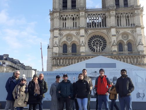 19Nov-Notre-Dame-Outdoor-Walking-Tour-With-Crypt-Monika-Pawelczyk1.jpg