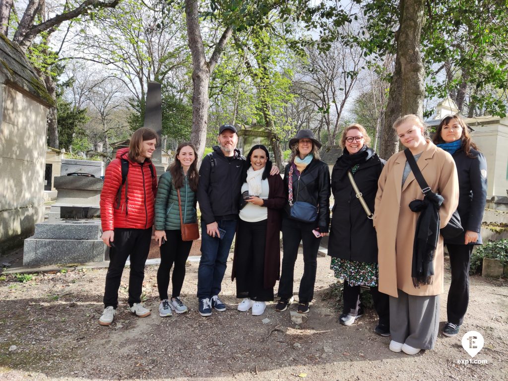 Group photo Pere Lachaise Cemetery Walking Tour: Scandals and Love Affairs on 30 March 2023 with Monika