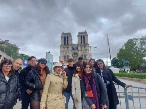 Notre Dame Outdoor Walking Tour With Crypt on May 4, 2024 with Adriana