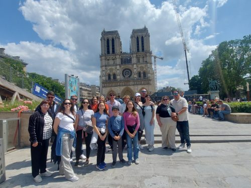 Notre Dame Outdoor Walking Tour With Crypt on Jun 4, 2024 with Adriana