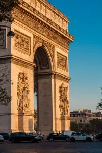 Arc-de-Triomphe-in-Paris-200×300