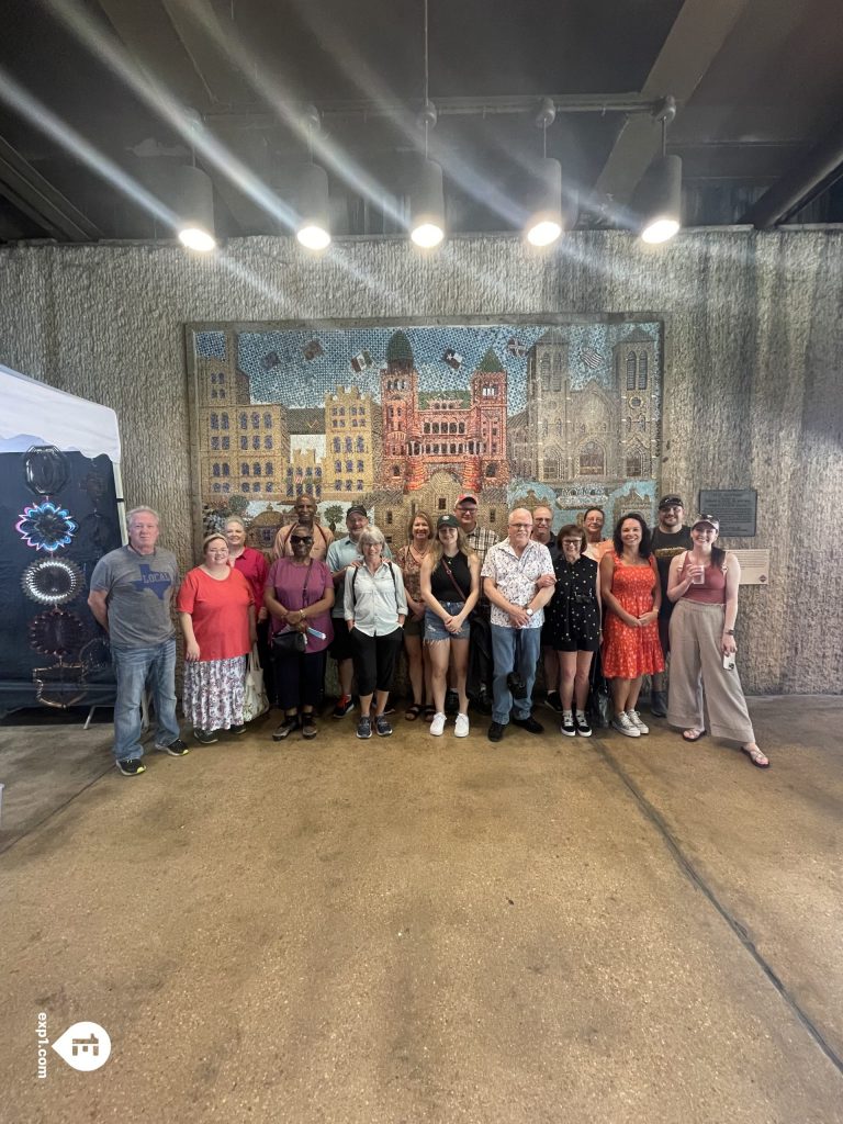 Group photo Historic Downtown San Antonio Food and Culture Tour on 20 April 2023 with Aubree