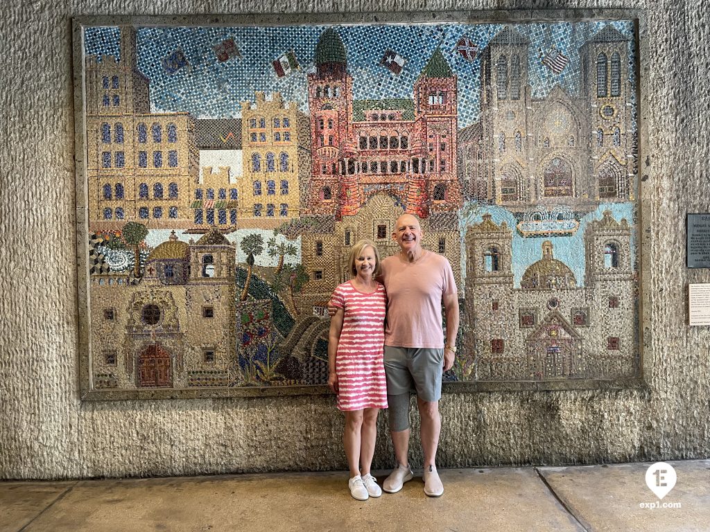 Group photo Historic Downtown San Antonio Food and Culture Tour on 4 May 2023 with Aubree