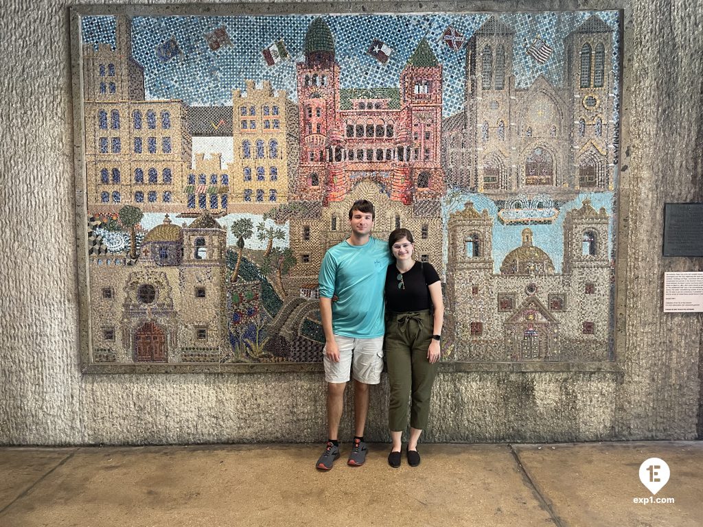 Group photo Historic Downtown San Antonio Food and Culture Tour on Jul 27, 2023 with Aubree