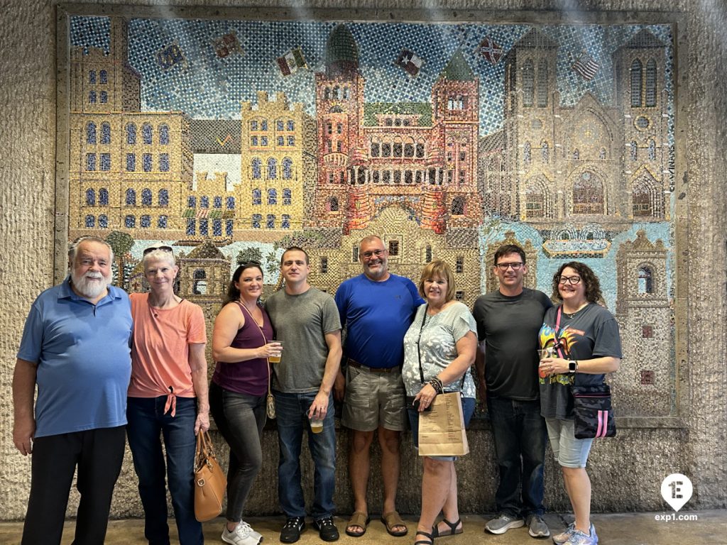 Group photo Historic Downtown San Antonio Food and Culture Tour on Oct 14, 2023 with Gina