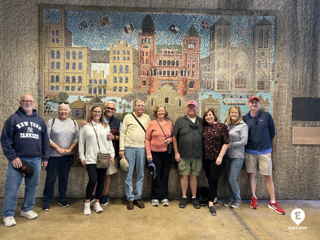 Group photo Historic Downtown San Antonio Food and Culture Tour on Dec 4, 2023 with Gina