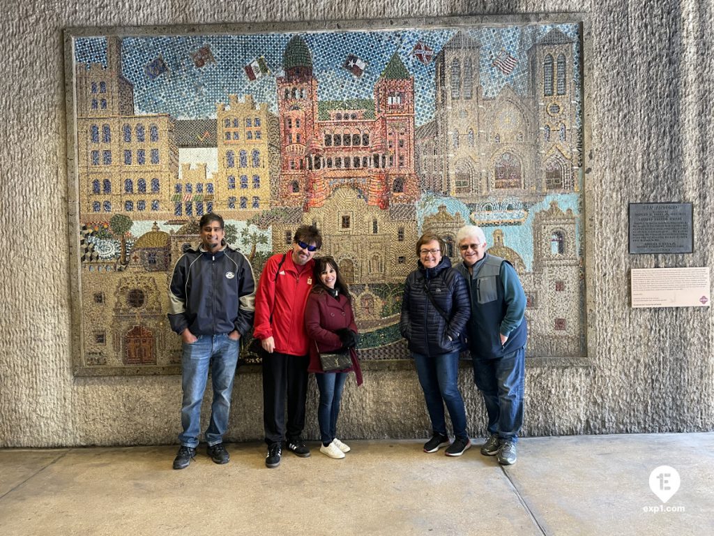 Group photo Historic Downtown San Antonio Food and Culture Tour on Feb 17, 2024 with Aubree