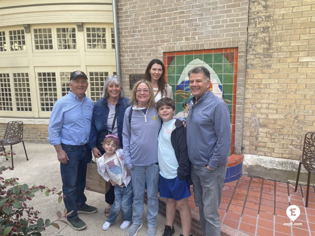 Group photo Historic Downtown San Antonio Food and Culture Tour on Mar 10, 2024 with Aubree