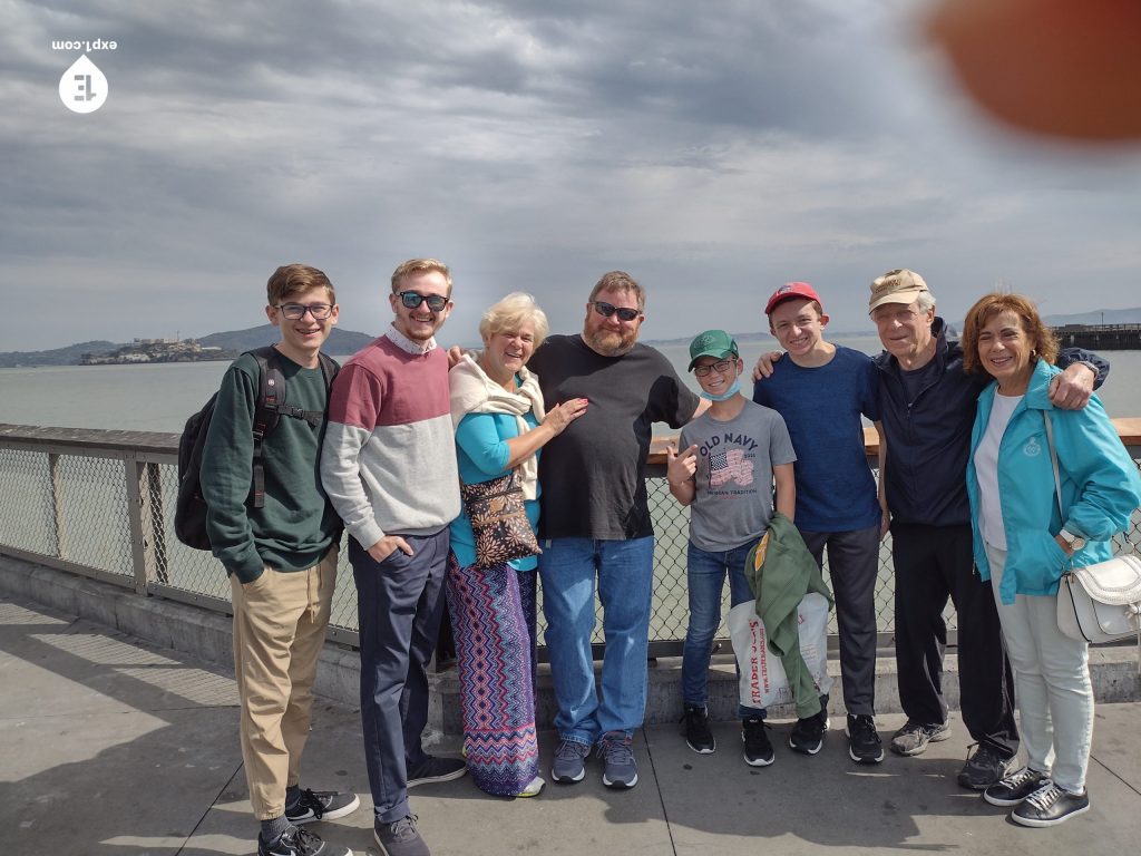 Group photo Fishermans Wharf Tour on 27 July 2021 with Wealthy