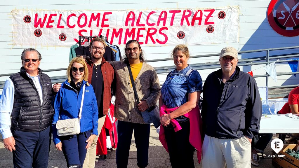 Group photo Fishermans Wharf Tour on 11 September 2021 with Chet