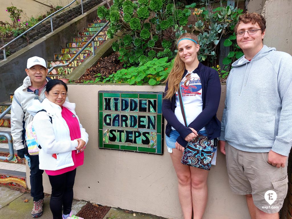 Group photo Tiled Steps Urban Hiking Tour on 30 October 2021 with Chet