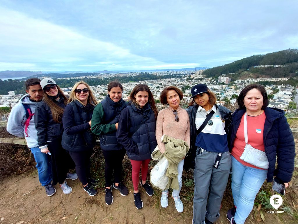 Group photo Tiled Steps Urban Hiking Tour on 6 November 2021 with Chet