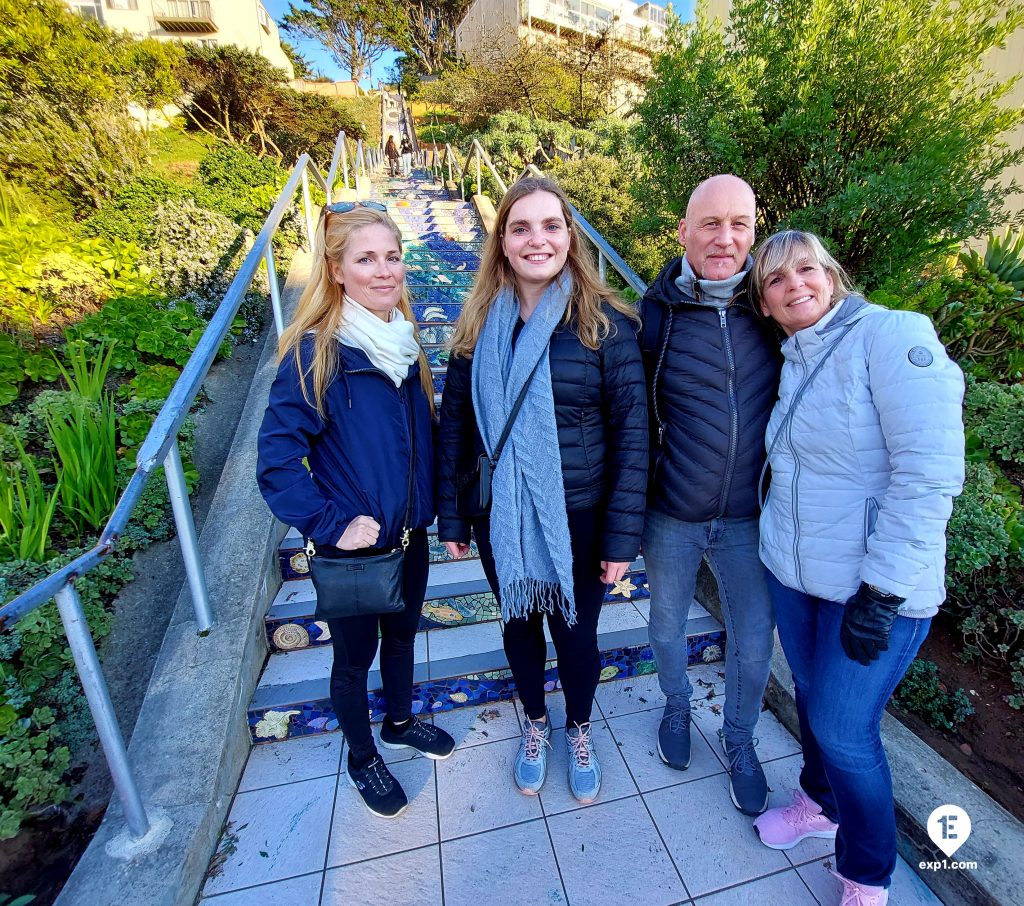 Group photo Tiled Steps Urban Hiking Tour on 18 December 2021 with Chet