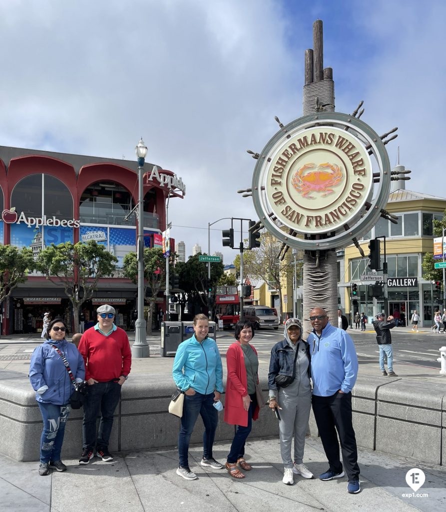 Group photo Fisherman’s Wharf Walking Tour on 12 July 2022 with Eric