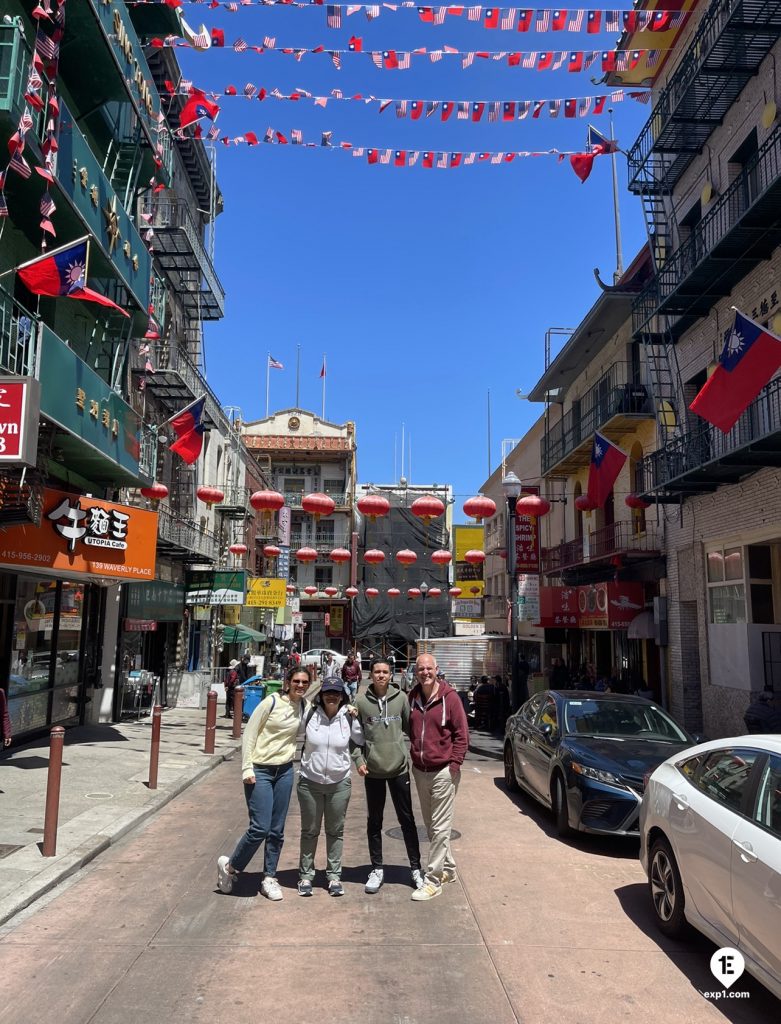 Group photo San Francisco in a Day Walking Tour on 22 July 2022 with Eric