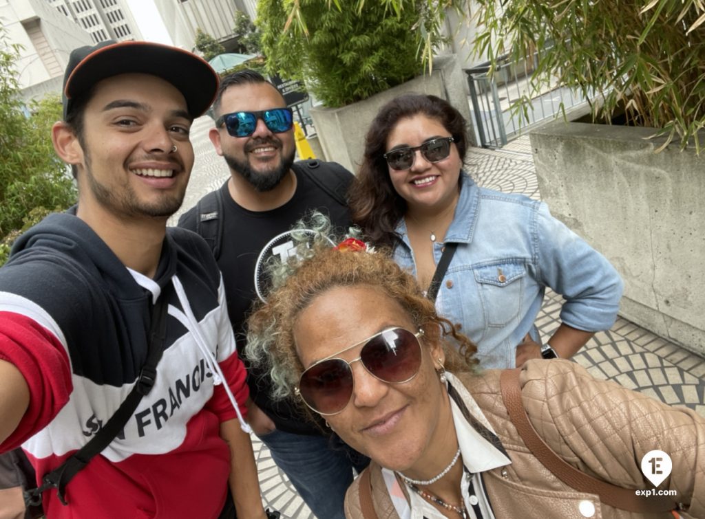 Group photo San Francisco in a Day Walking Tour on 31 July 2022 with Eric