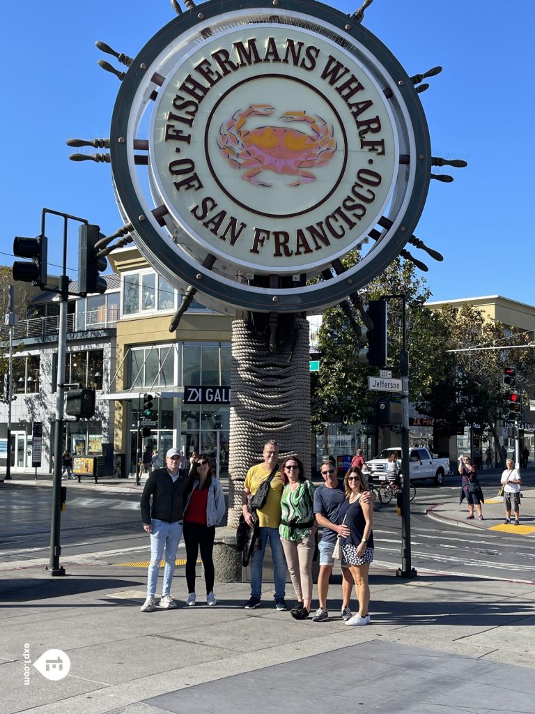 Group photo Fisherman’s Wharf Walking Tour on 30 September 2022 with Eric