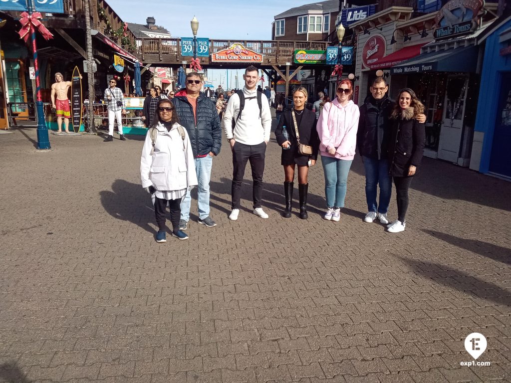 Group photo Fisherman’s Wharf Walking Tour on 21 November 2022 with John