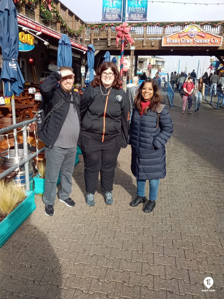 Group photo Fisherman’s Wharf Walking Tour on 9 December 2022 with John