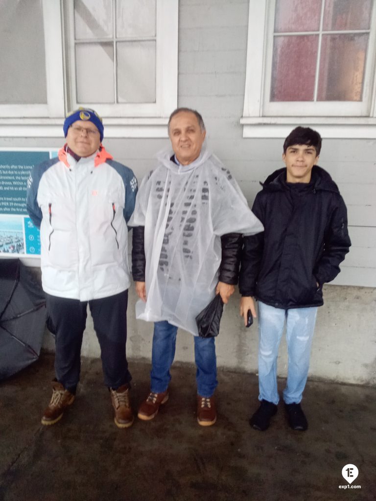 Group photo Fisherman’s Wharf Walking Tour on 31 December 2022 with John