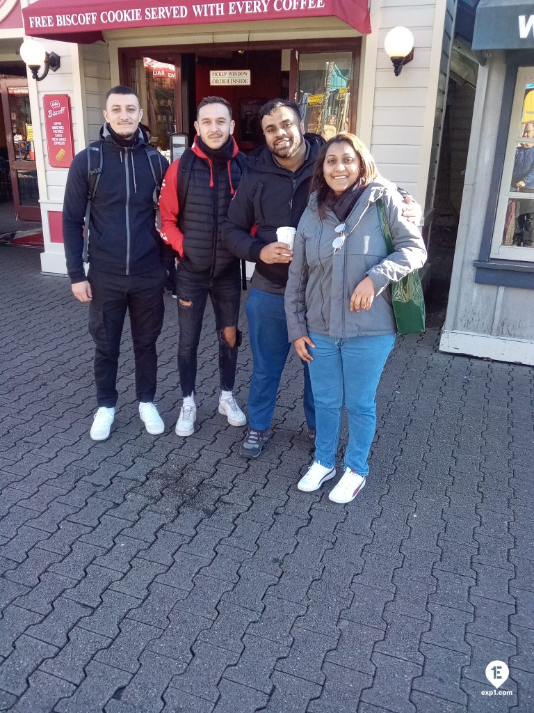 Group photo Fisherman’s Wharf Walking Tour on 23 January 2023 with John