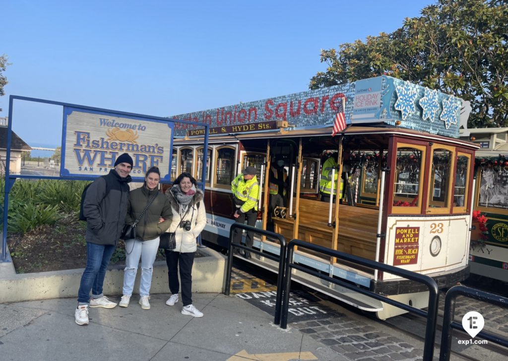 Group photo Fisherman’s Wharf Walking Tour on 20 December 2022 with Eric