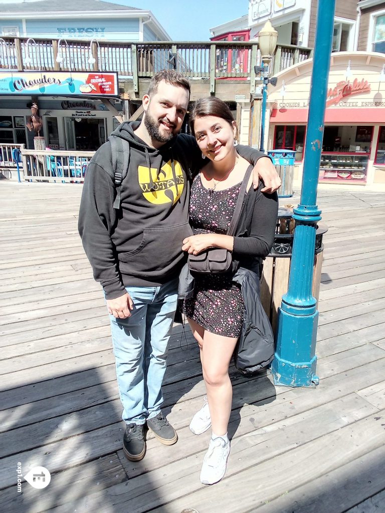 Group photo Fisherman’s Wharf Walking Tour on 13 May 2023 with John