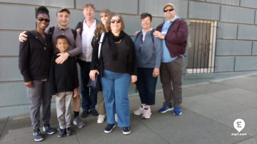 Group photo The Painted Ladies and Victorian Homes of Alamo Square Tour on Jun 21, 2023 with John