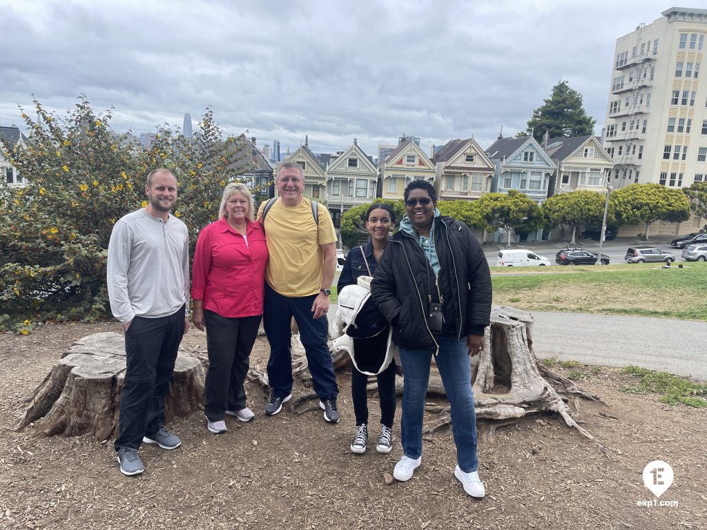 Group photo The Painted Ladies and Victorian Homes of Alamo Square Tour on Jun 16, 2023 with Eric