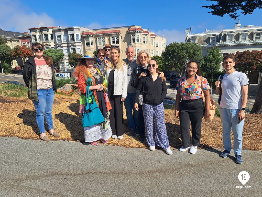 Group photo The Painted Ladies and Victorian Homes of Alamo Square Tour on Aug 24, 2023 with John