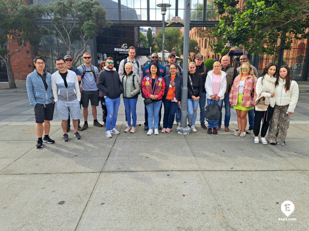 Group photo Fisherman’s Wharf Walking Tour on Sep 22, 2023 with John