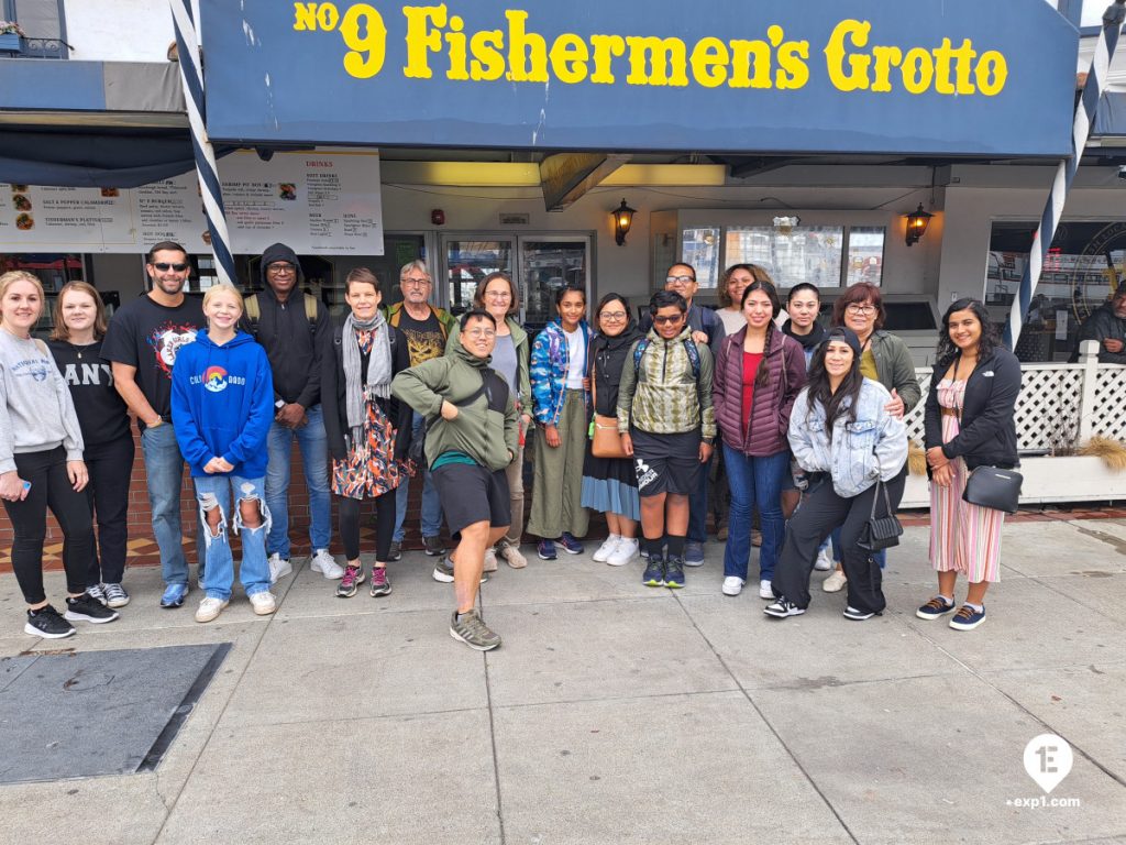 Group photo Fisherman’s Wharf Walking Tour on Oct 20, 2023 with John